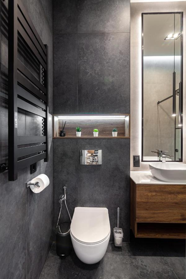 Dream Apartament On Drahomanova Street Lviv Exterior photo