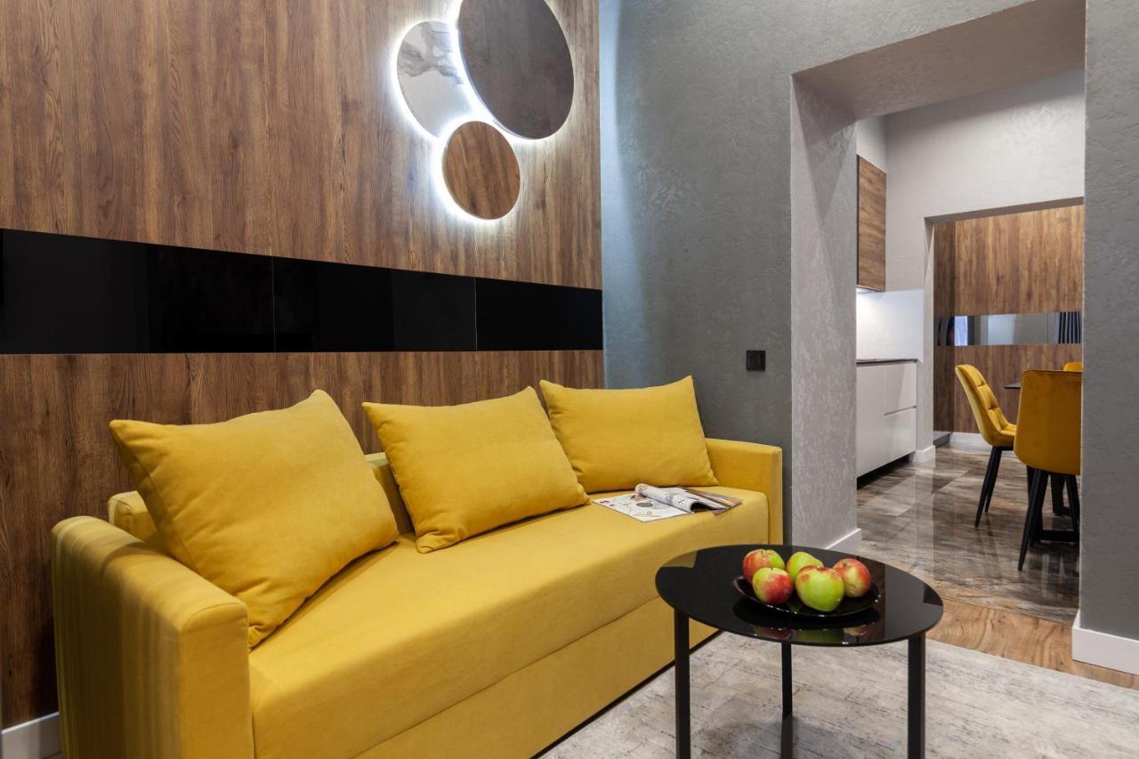 Dream Apartament On Drahomanova Street Lviv Exterior photo