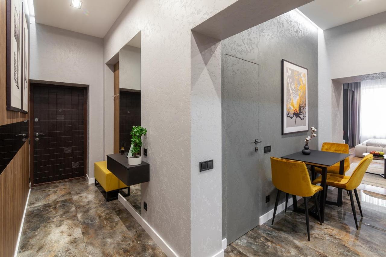 Dream Apartament On Drahomanova Street Lviv Exterior photo